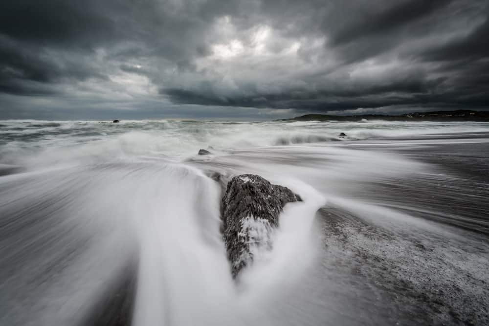 Comprehensive guide to Seascape photography & photographers tips.
